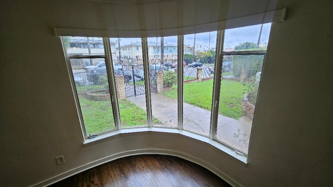 Photo - 1629 N Hobart Blvd Unit 1