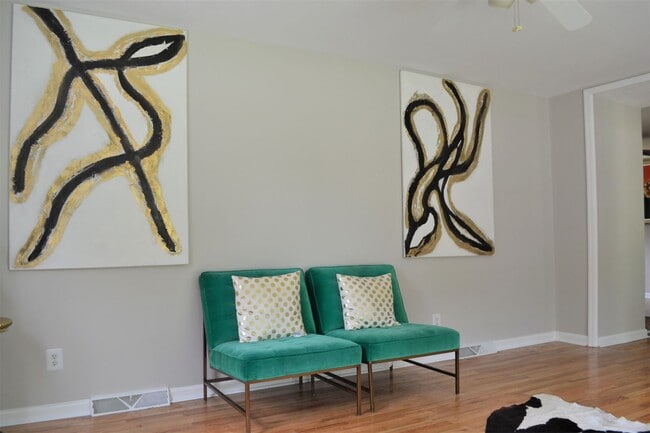 Photo - Beautiful, updated Charlotte ranch