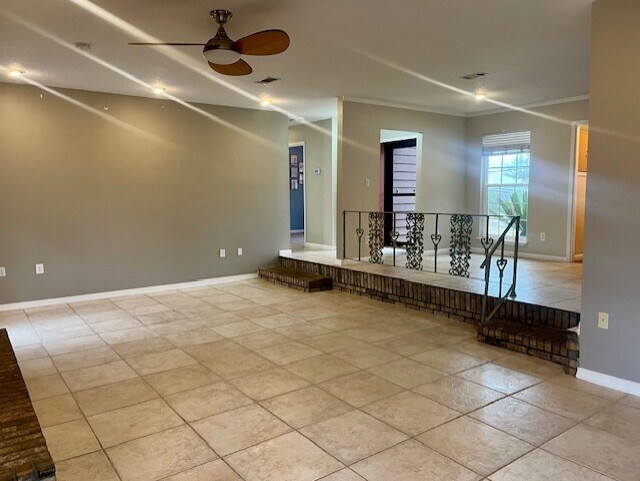 Photo - 708 Ave Du Fontaine Bleau