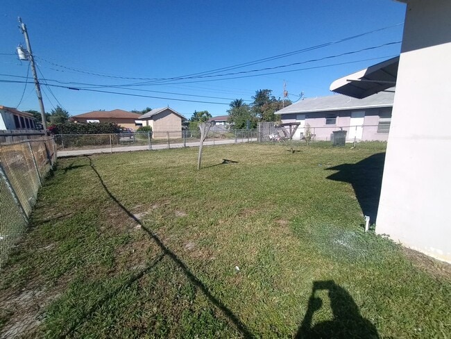 Photo - 132 SW 12th Ave