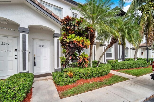 Photo - 2239 SE 23rd Ave Unit 2239