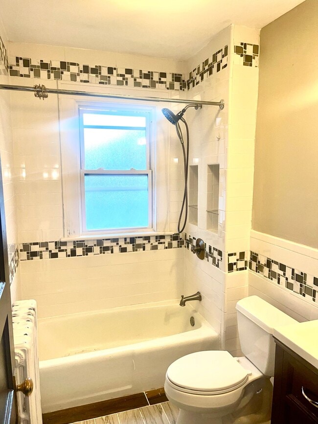 52 Catherine St Unidad Second floor duplex