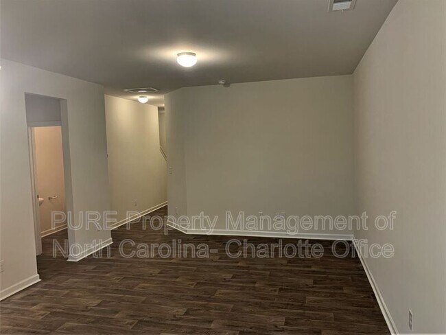 Photo - 6116 Guildhall Ln