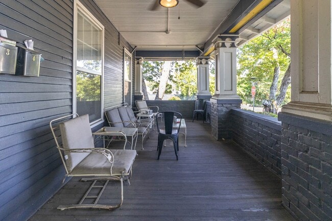 602 Caswell Ave Unit 3
