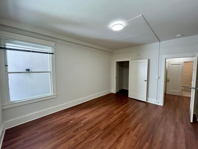 Photo - 1112 Larkin St Unit 201