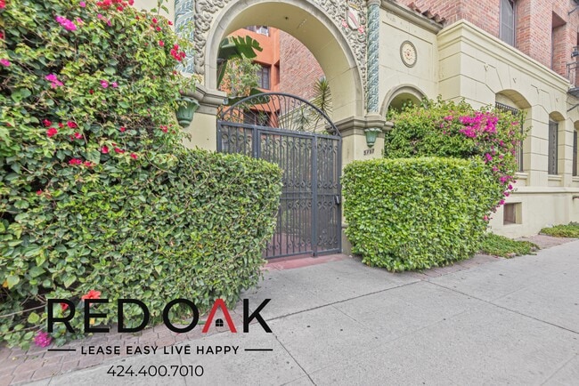 Photo - 5757 Franklin Ave Unidad 102