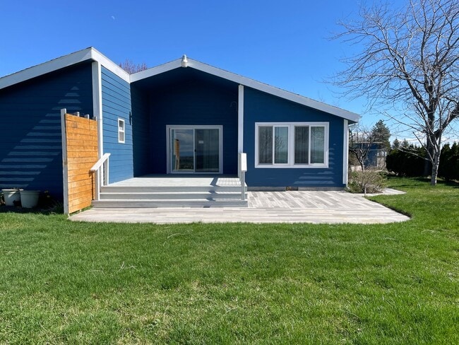 Photo - Sweeping Views of Cascade Valley