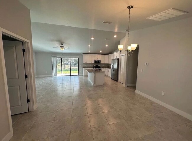 Photo - 6015 Thorpe Ave