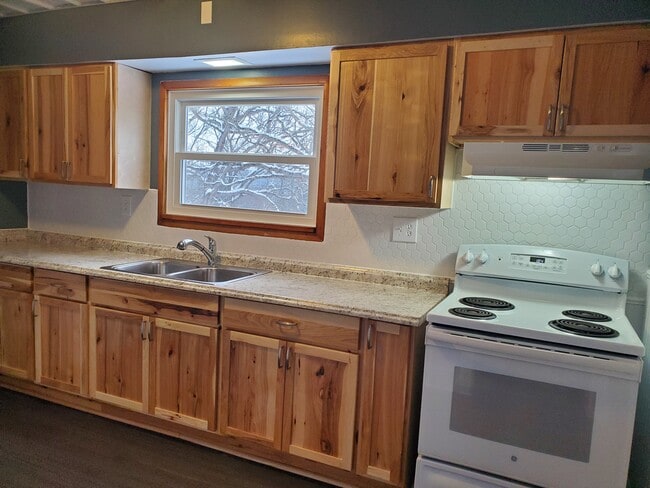 Photo - 1021 Central Ave Ext Unit 2