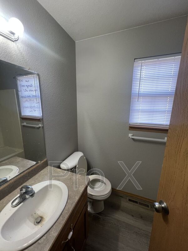 Photo - 4563 E Zora St Unidad Apt C