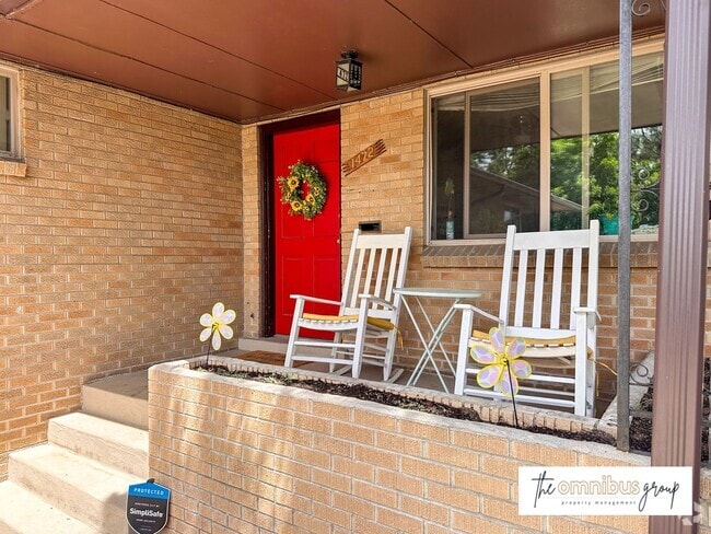 Building Photo - Gaylord St. Unit 1472 Rental