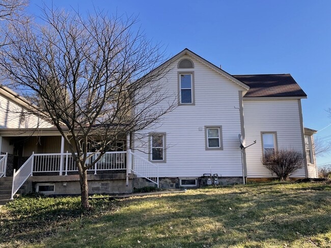Building Photo - Beautiful Country Living with this 3 Bedroom, 2 Bathroom Farm House in Concord School District
