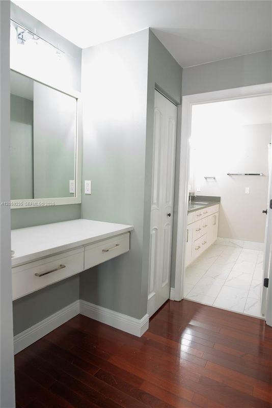 Photo - 3160 Peachtree Cir