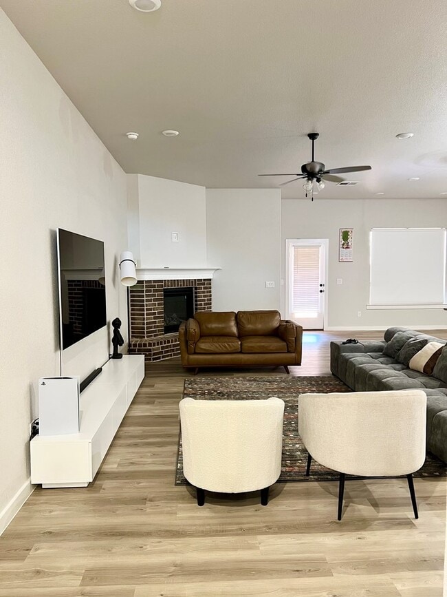 Photo - 301 Panhandle Dr