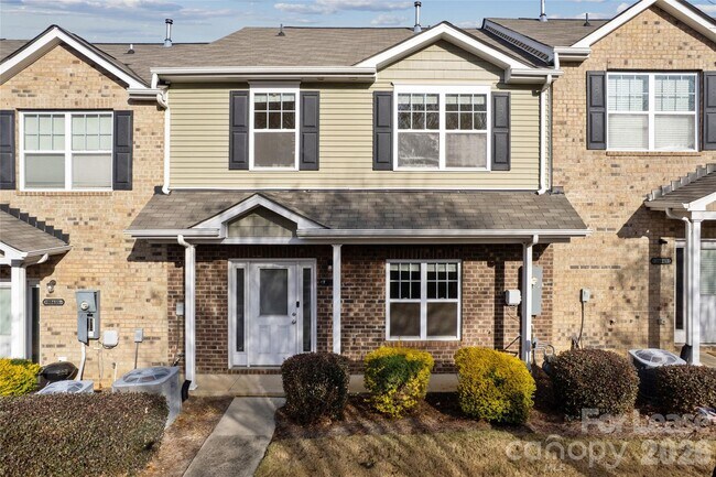 Photo - 10439 Benfield Rd