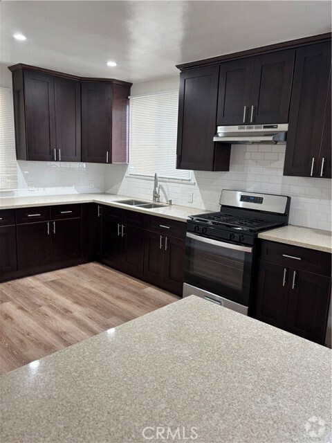Building Photo - 14843 Hayward St Rental