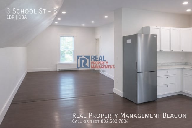 Building Photo - 3 School St Unit B