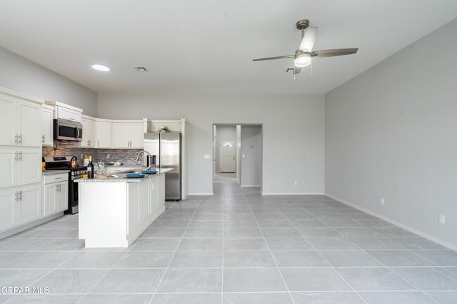 Photo - 720 Paseo Dulce Ave