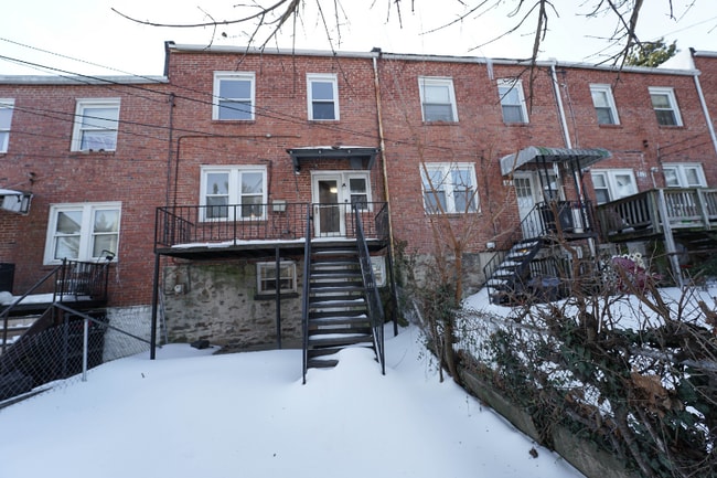 Photo - 809 Braeside Rd