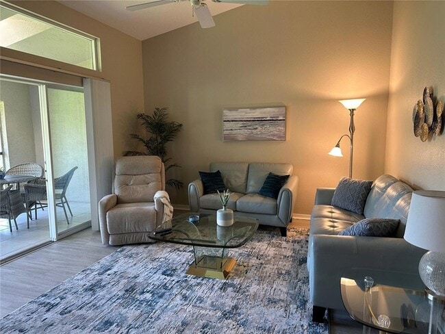 Photo - 6713 Stone River Rd Unit 202