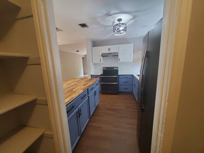 Photo - 7729 Ridge Mist Dr