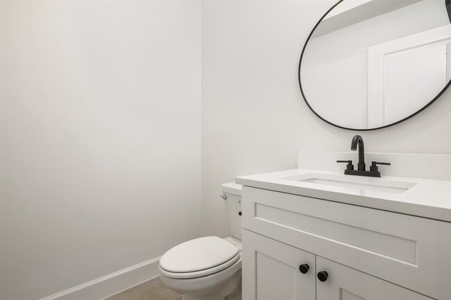 Photo - 882 Prosper St