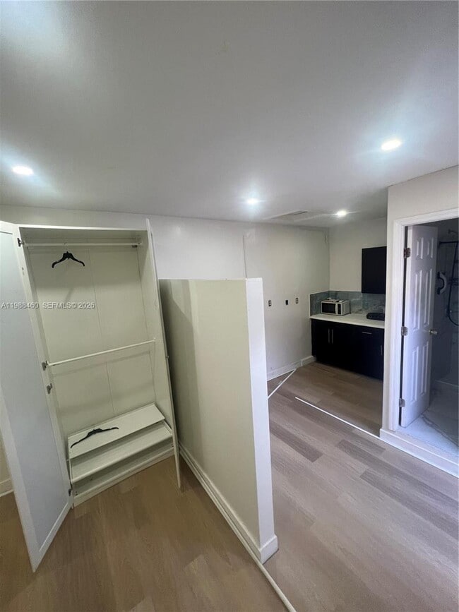 Photo - 8480 NW 14th St Unidad 1