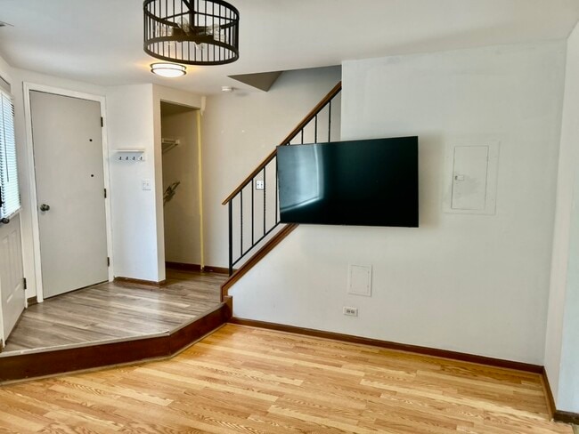 Photo - 2732 Wilshire Ct