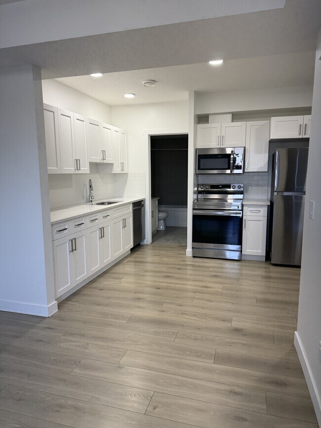 Photo - 289 Collicott Dr