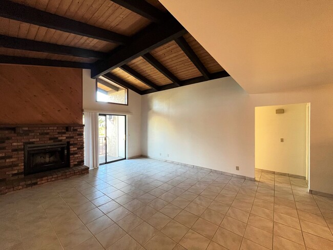 Photo - CONDO - OAK CREEK ESTADOS - VILLAGE OF OAK CREEK