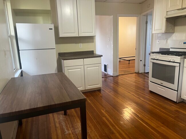 Photo - 51 Clark St Unidad #2