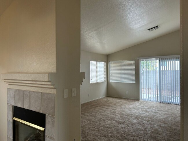 Photo - Charming 3-Bedroom Single-Story Corner Home in Northwest Las Vegas For Rent!