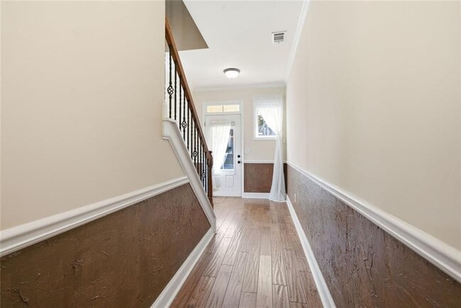 Photo - 513 Broughton Dr