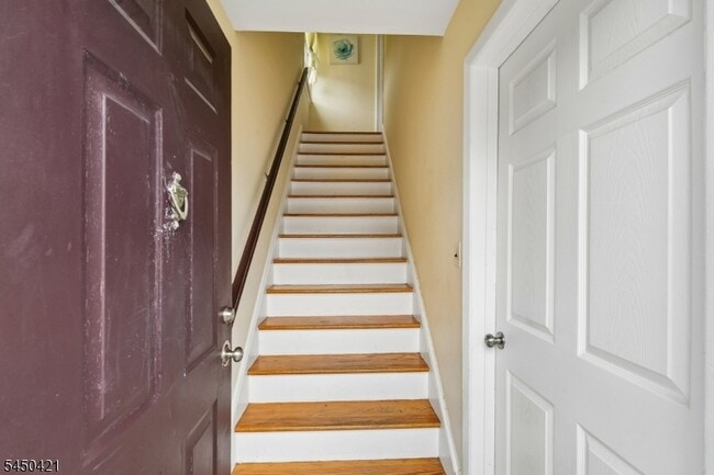 Photo - 416 S Valley Rd