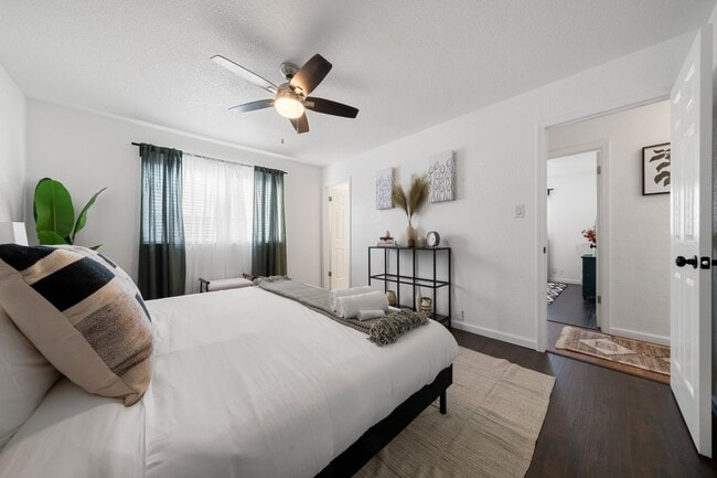 Photo - 10609 Olson Dr