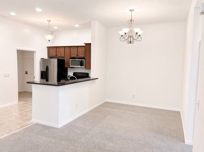 Photo - 1364 Orchard Cir