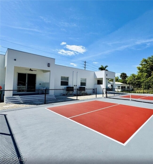 Photo - 2479 Shadowlawn Dr