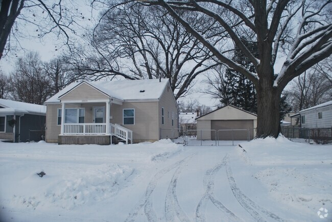 Building Photo - 20525 Wakenden St Rental