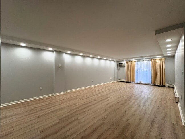 Photo - 131 Coolidge Ave Unit 112