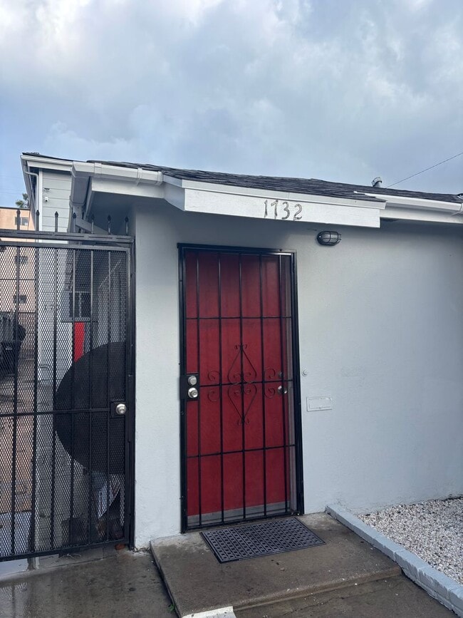 Building Photo - 1730 Obispo Ave Unit 1732