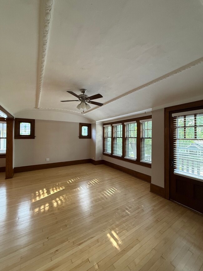 Building Photo - 2156 N 62nd St Unit 2158