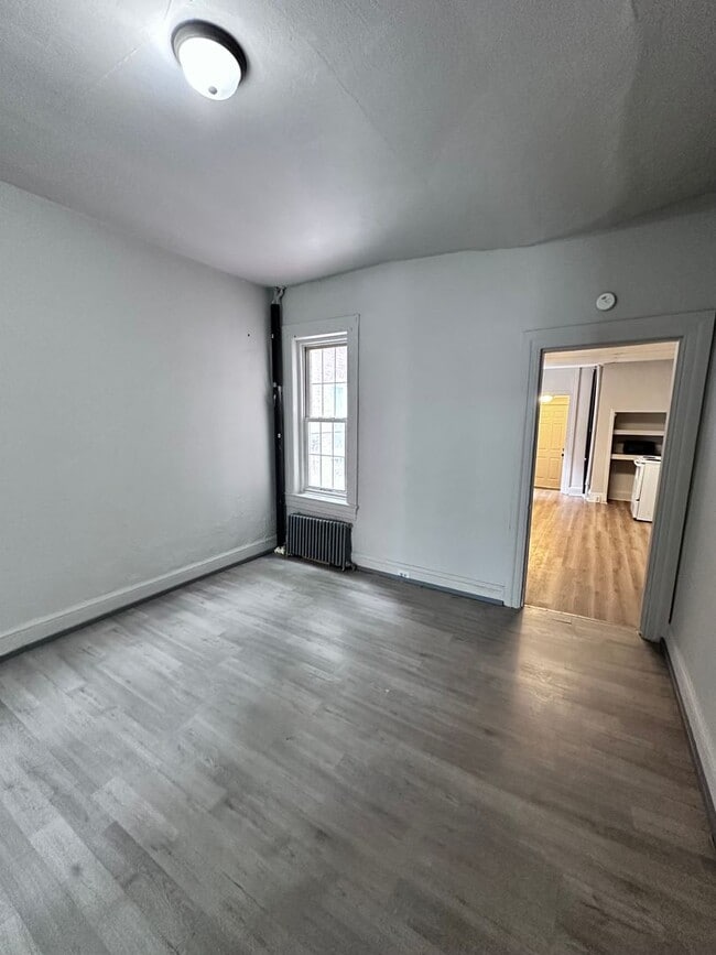 Photo - 221 S Pine St Unit APT #1
