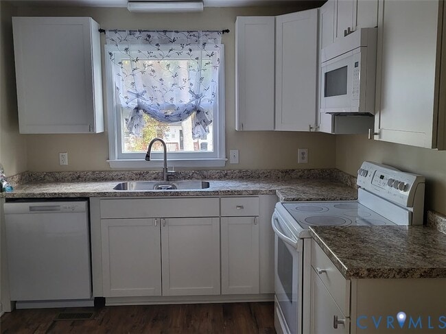 Photo - 206 Spring Dr