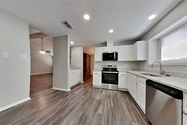 Photo - 3318 Lockgate Dr