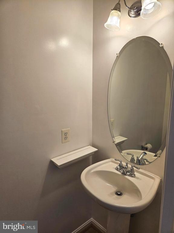 Photo - 19437 Rayfield Dr