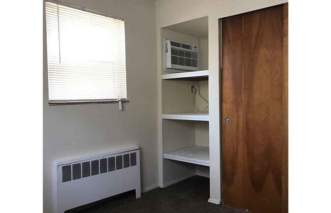 Photo - 922-926 Ludlow Avenue Unit 926-05