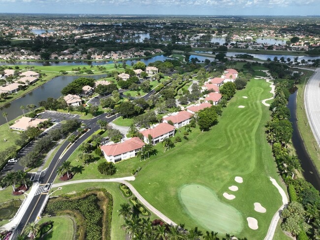 Building Photo - 8082 Aberdeen Dr Unit 102