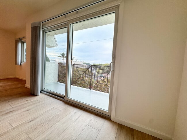 Photo - 2721 2nd St Unit 202