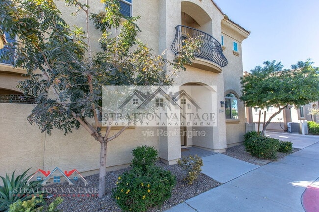 Photo - 1367 S Country Club Dr