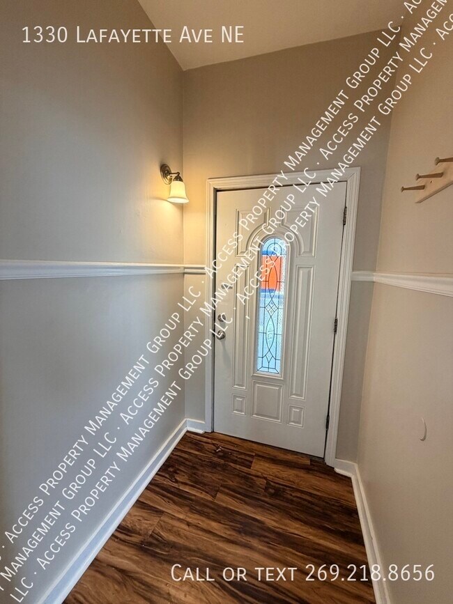 Photo - 1330 Lafayette Ave NE